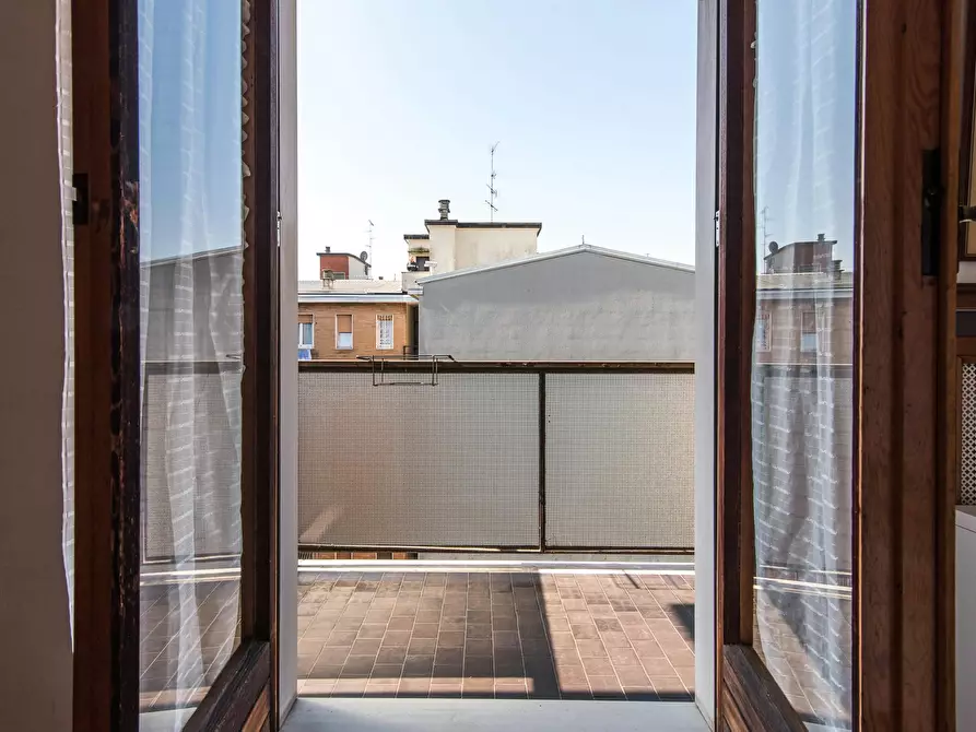 Immagine 4 di Camera in affitto  in Via Roald Amundsen a Milano