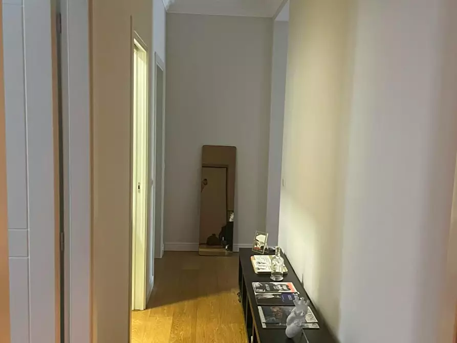 Immagine 8 di Camera in affitto  in Via Trieste a Milano
