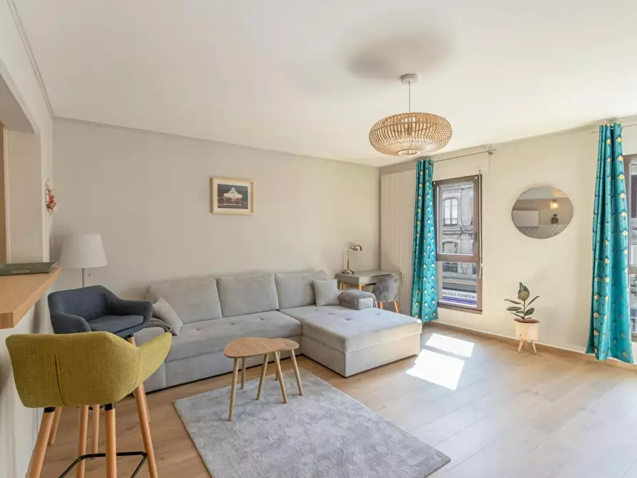 Immagine 5 di Appartamento in affitto  in Rue nationale a Limas