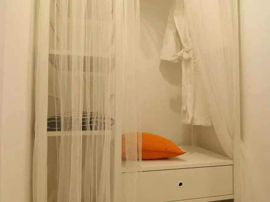 Immagine 3 di Camera in affitto  in Via Guido Zadei a Brescia
