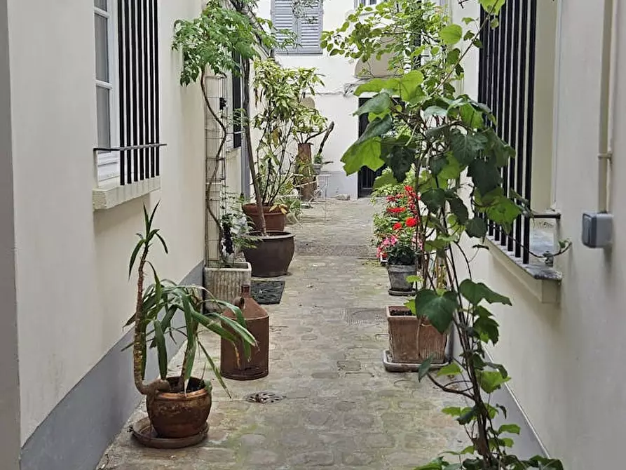 Immagine 1 di Appartamento in affitto  in Rue du Faubourg Saint-Antoine a Paris