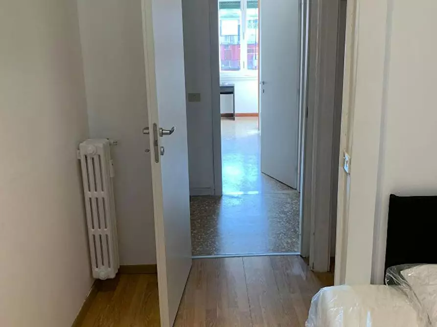 Immagine 2 di Camera in affitto  in Via dei Campi Flegrei a Roma