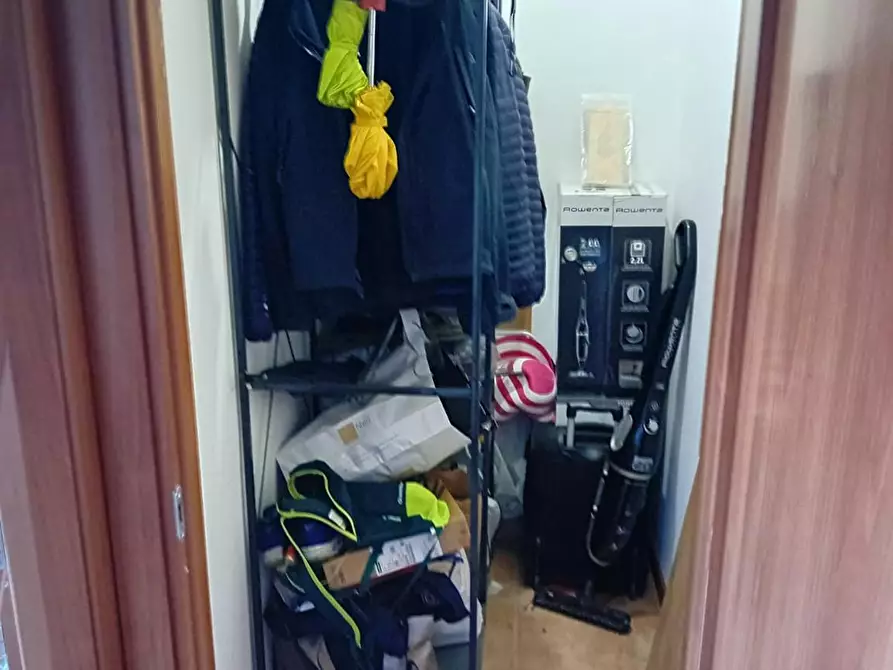 Immagine 6 di Camera in affitto  in Via Kiiciro Toyoda a Roma