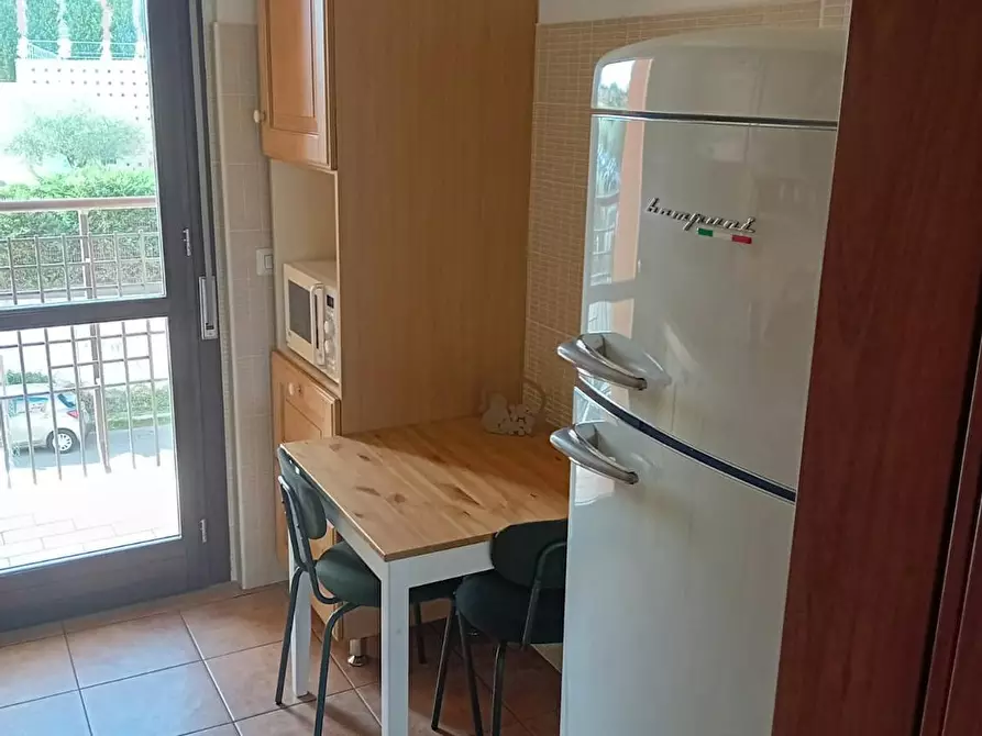 Immagine 8 di Camera in affitto  in Via Kiiciro Toyoda a Roma