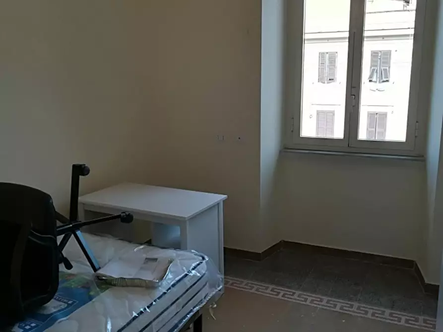 Immagine 2 di Camera in affitto  in Via Gallia a Roma