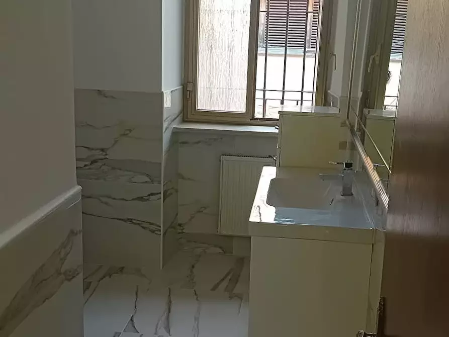 Immagine 7 di Camera in affitto  in Via Appia Nuova a Roma