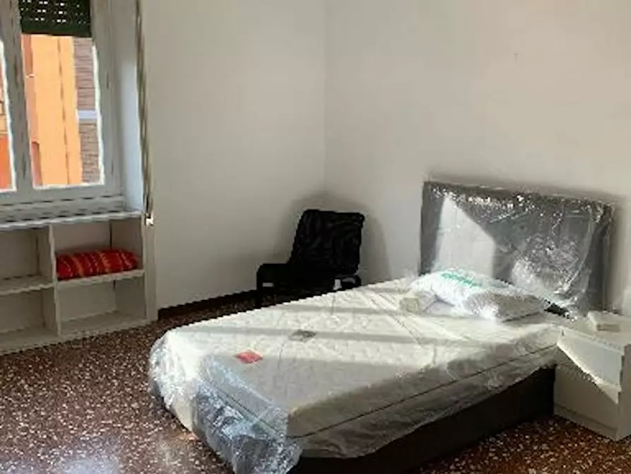 Immagine 3 di Camera in affitto  in Via dei Campi Flegrei a Roma