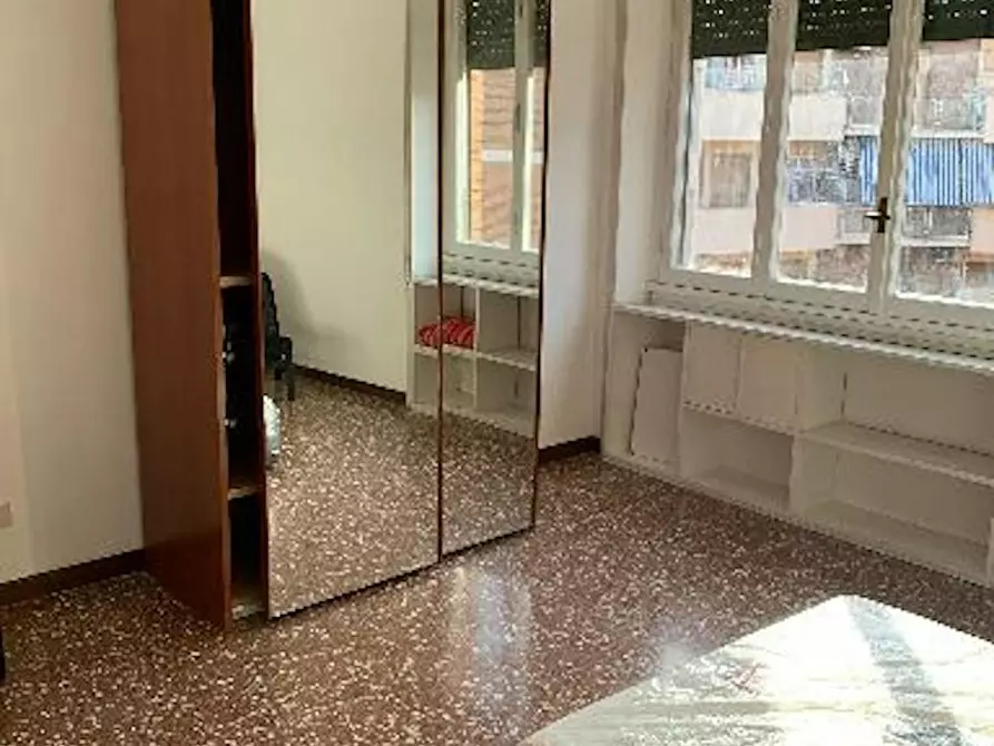 Immagine 2 di Camera in affitto  in Via dei Campi Flegrei a Roma
