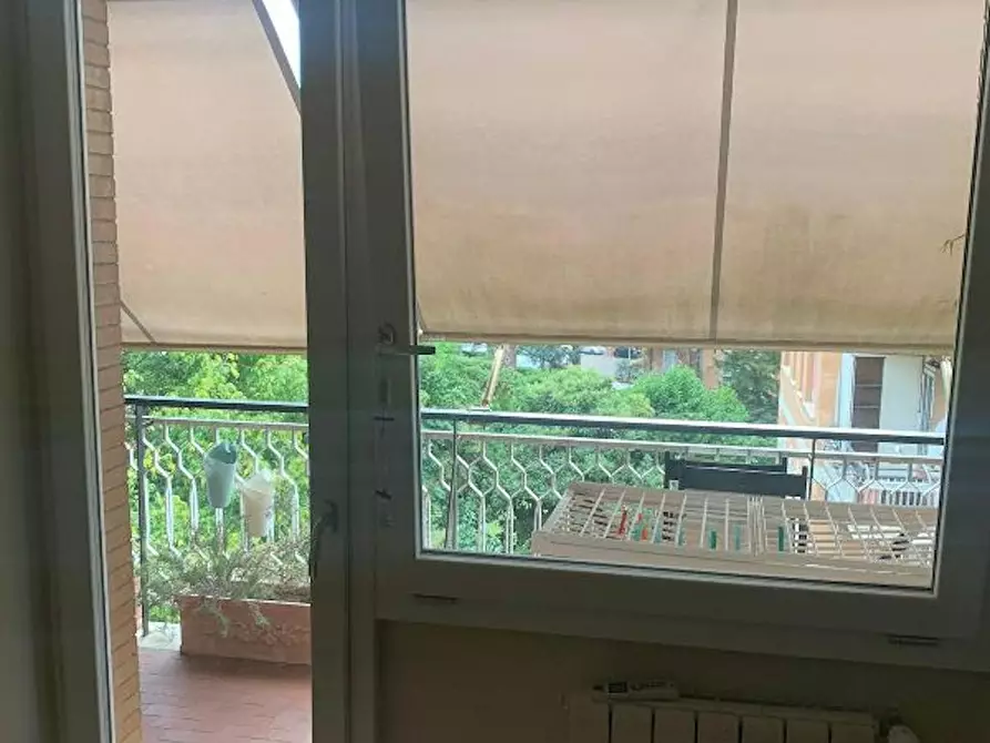 Immagine 4 di Camera in affitto  in Via Pian di Sco a Roma