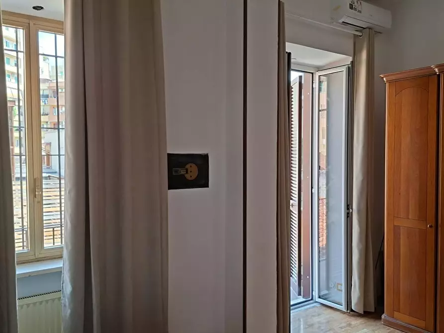 Immagine 1 di Camera in affitto  in Via Appia Nuova a Roma