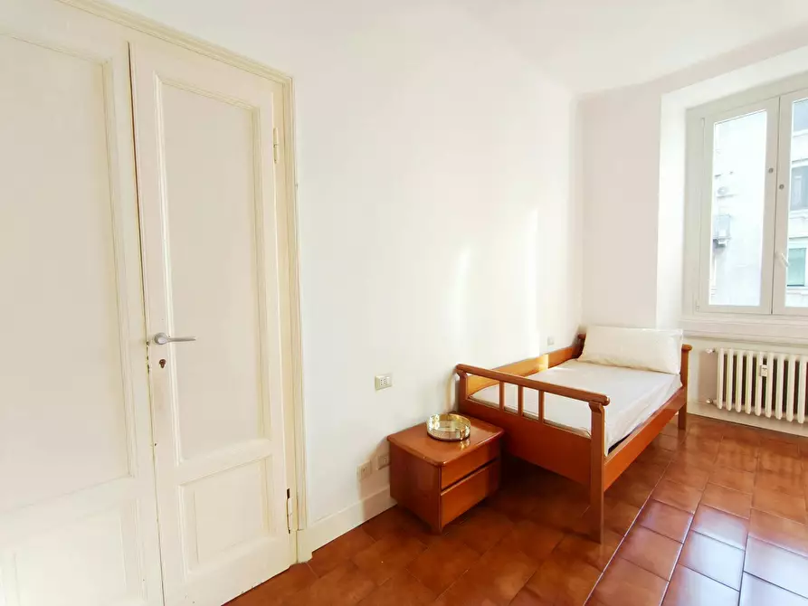 Immagine 3 di Camera in affitto  in Via Camillo e Otto Cima a Milano