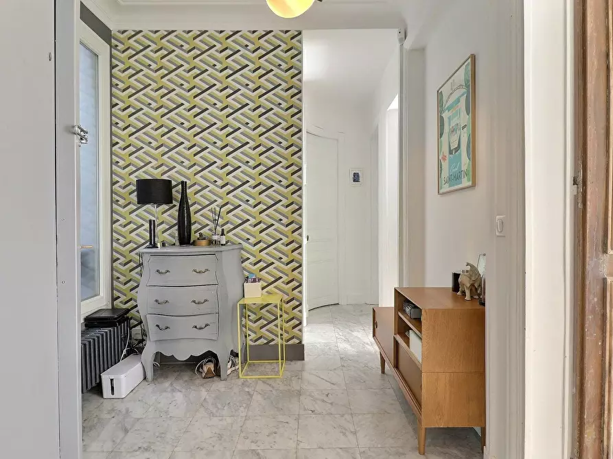 Immagine 8 di Appartamento in affitto  in Rue Beaurepaire a Paris