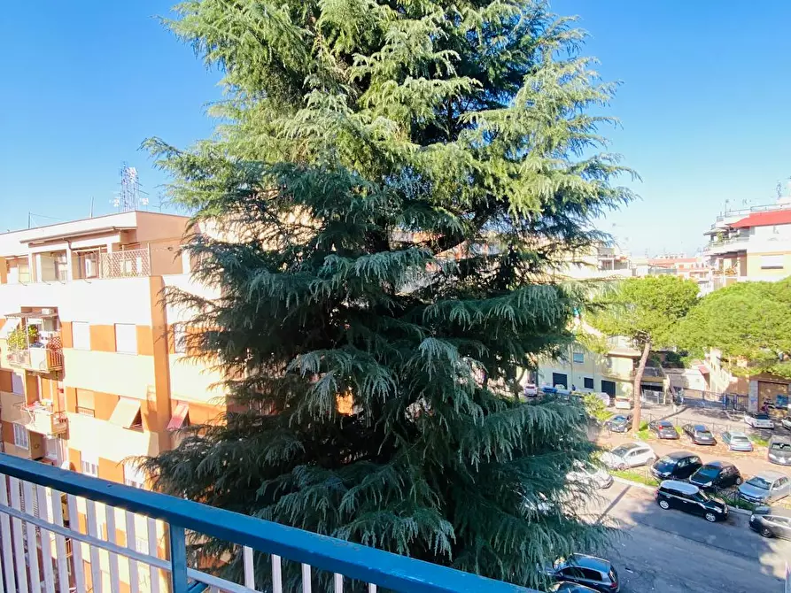 Immagine 10 di Appartamento in affitto  in Via dei Gerani a Roma