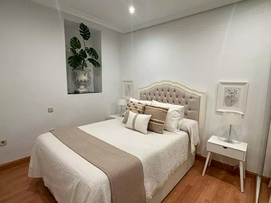 Immagine 6 di Appartamento in affitto  in Calle del Robledillo a Madrid