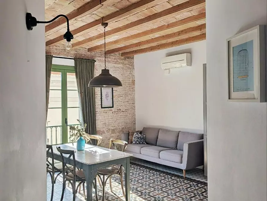 Immagine 1 di Appartamento in affitto  in Carrer del Pi a Barcelona