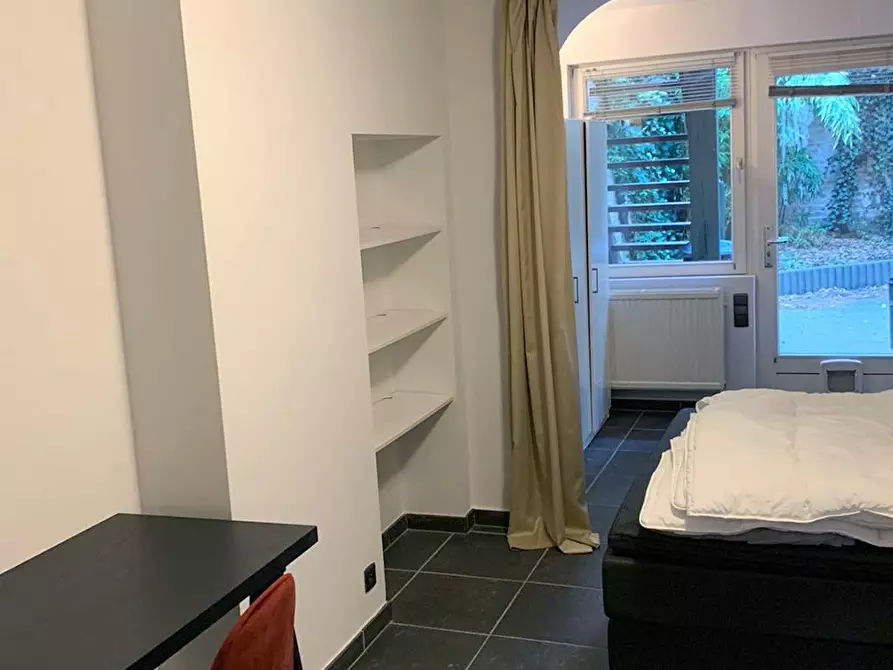 Immagine 3 di Camera in affitto  in Rue des Atrébates a Etterbeek