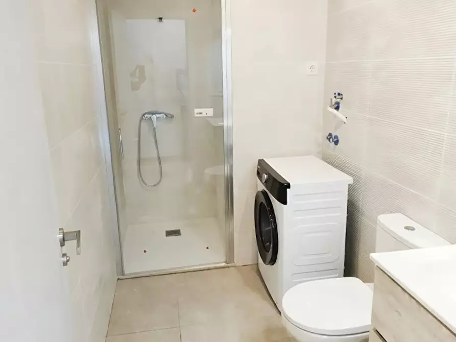 Immagine 6 di Appartamento in affitto  in Carrer de la Florista a Valencia