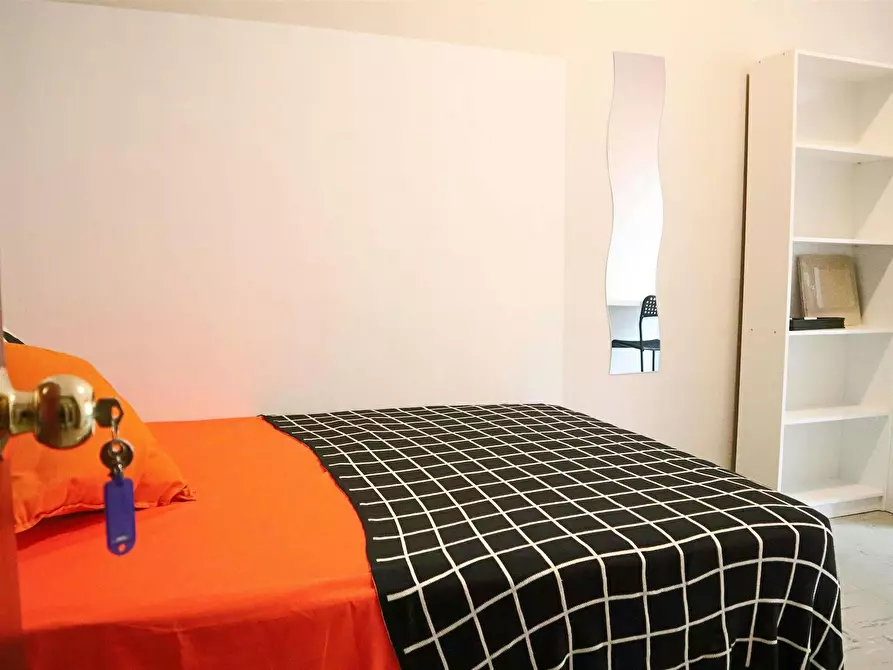 Immagine 1 di Camera in affitto  in Via Tigellio a Cagliari