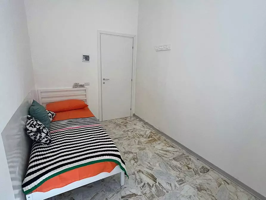 Immagine 2 di Camera in affitto  in Via Grazia Deledda a Cagliari