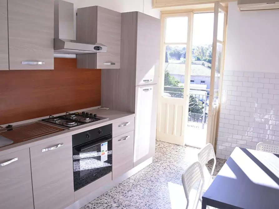 Immagine 3 di Camera in affitto  in Via Is Mirrionis a Cagliari