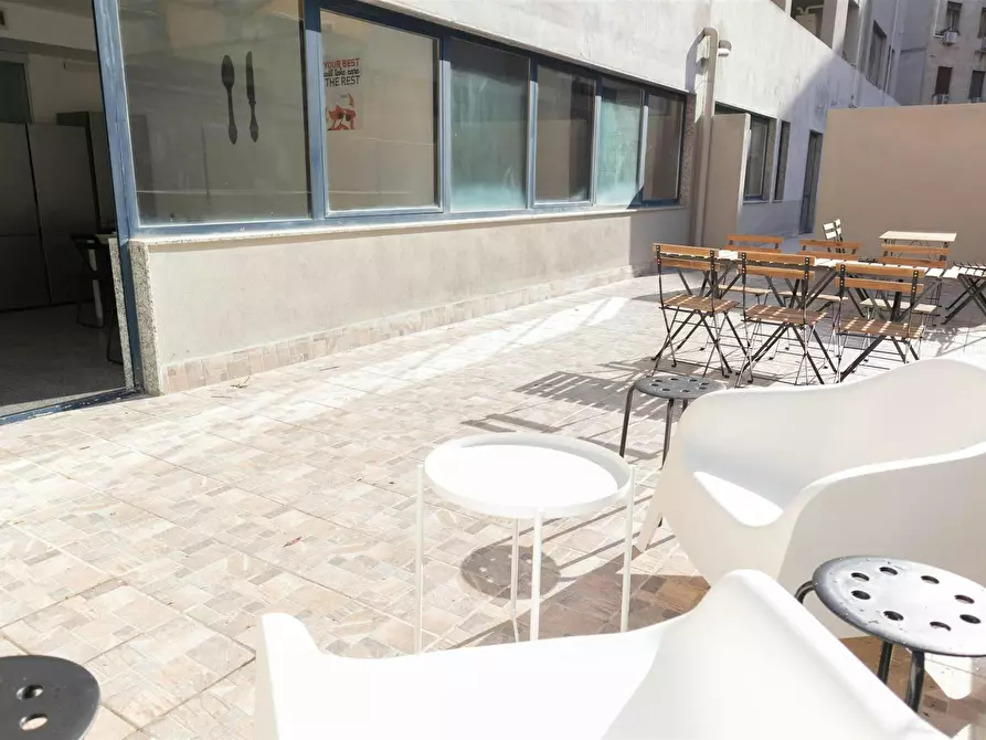 Immagine 9 di Camera in affitto  in Via Dante Alighieri a Cagliari