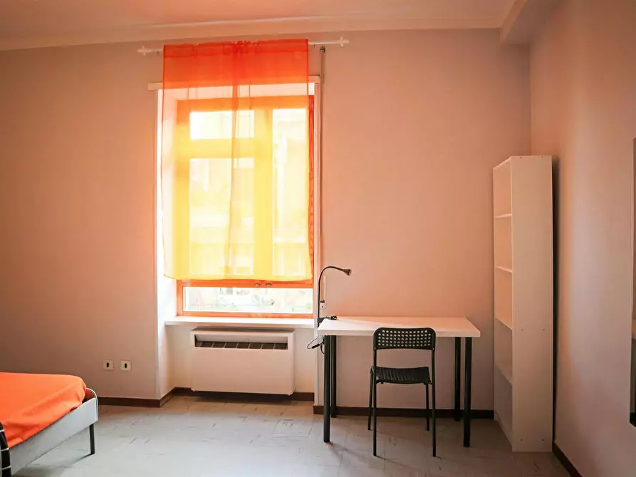 Immagine 5 di Camera in affitto  in Via Tigellio a Cagliari