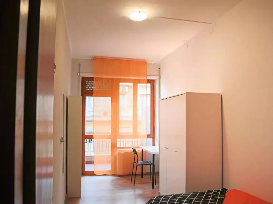 Immagine 3 di Camera in affitto  in Via Tigellio a Cagliari