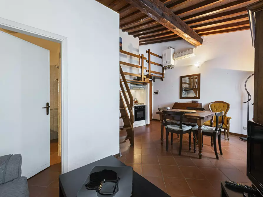 Immagine 6 di Appartamento in affitto  in Borgo Allegri a Firenze