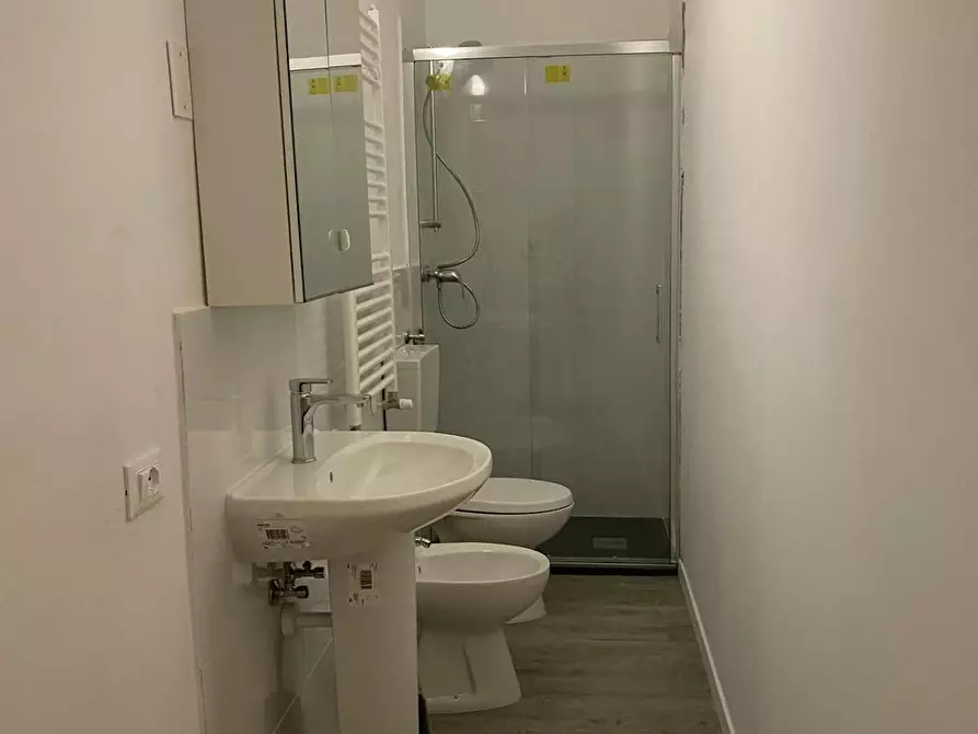 Immagine 10 di Camera in affitto  in Corso d'Augusto a Rimini