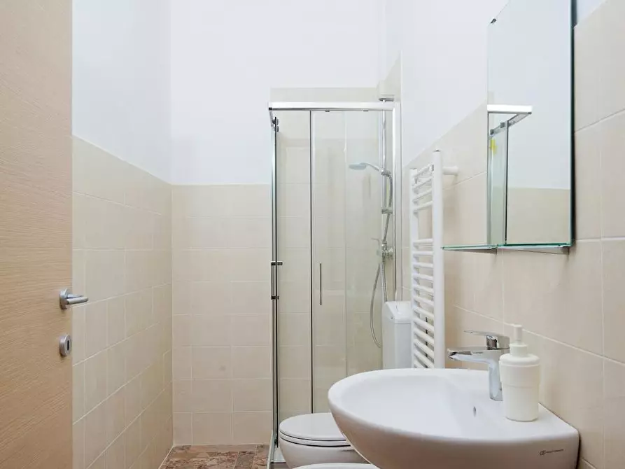 Immagine 9 di Camera in affitto  in Via Carlo Cattaneo a Rimini
