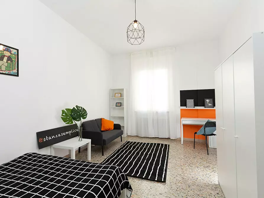 Immagine 6 di Camera in affitto  in Corso d'Augusto a Rimini