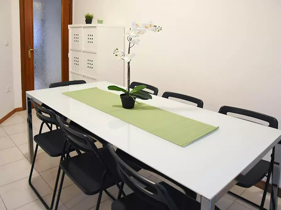 Immagine 8 di Camera in affitto  in Via Sabbioni a Rovereto