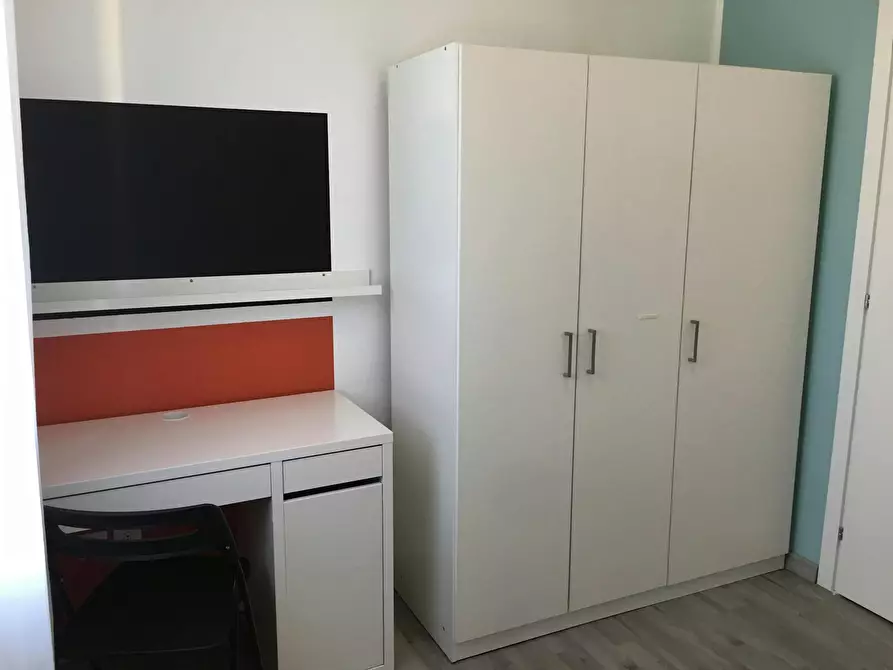 Immagine 3 di Camera in affitto  in Via Sabbioni a Rovereto