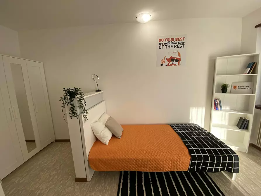 Immagine 7 di Camera in affitto  in Via Stroperi a Rovereto
