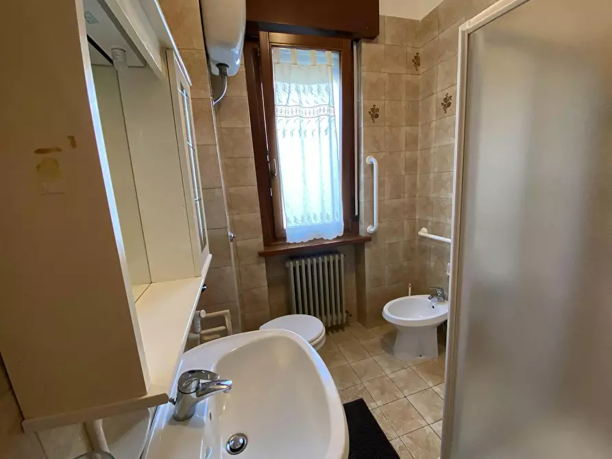 Immagine 10 di Camera in affitto  in Via Gaetano Donizetti a Rovereto