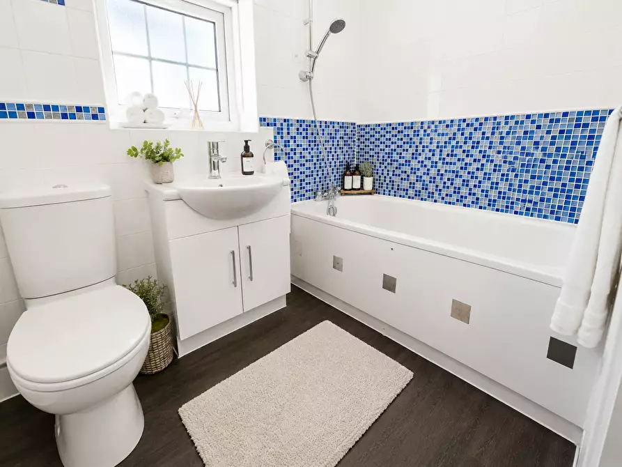 Immagine 9 di Casa indipendente in affitto  in Manor Road a St Albans