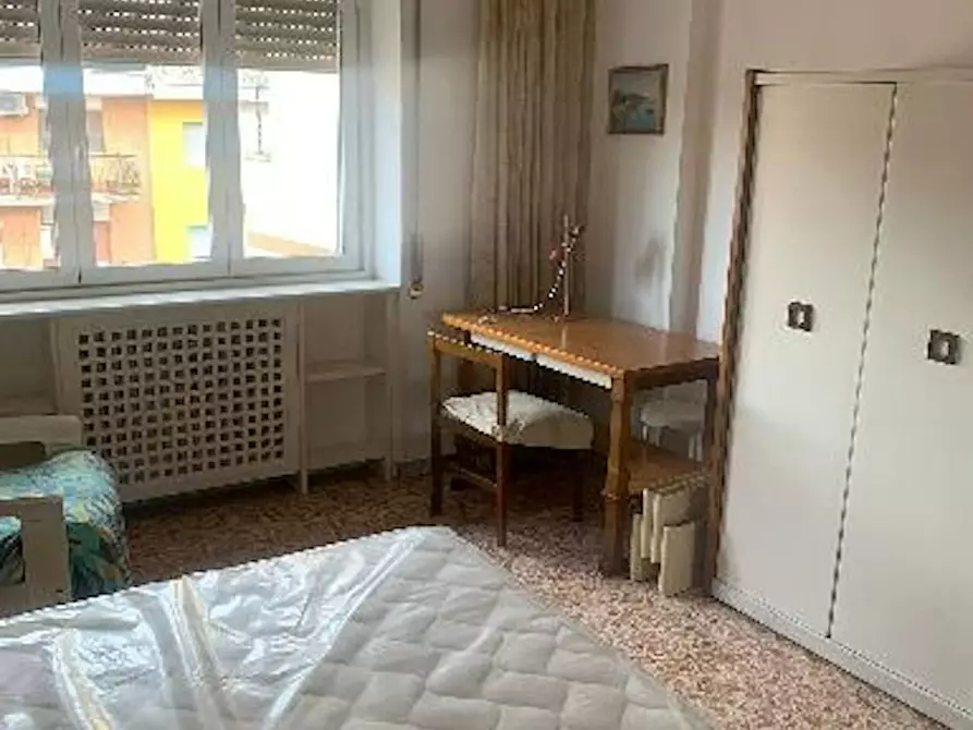 Immagine 1 di Camera in affitto  in Via Gorgona a Roma