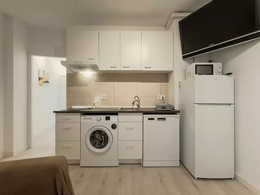 Immagine 8 di Appartamento in affitto  in Carrer de Nàpols a Barcelona