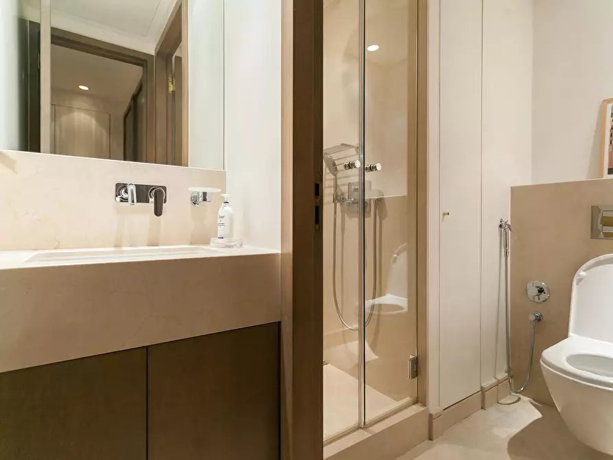 Immagine 8 di Appartamento in affitto  in Avenue Montaigne a Paris 08