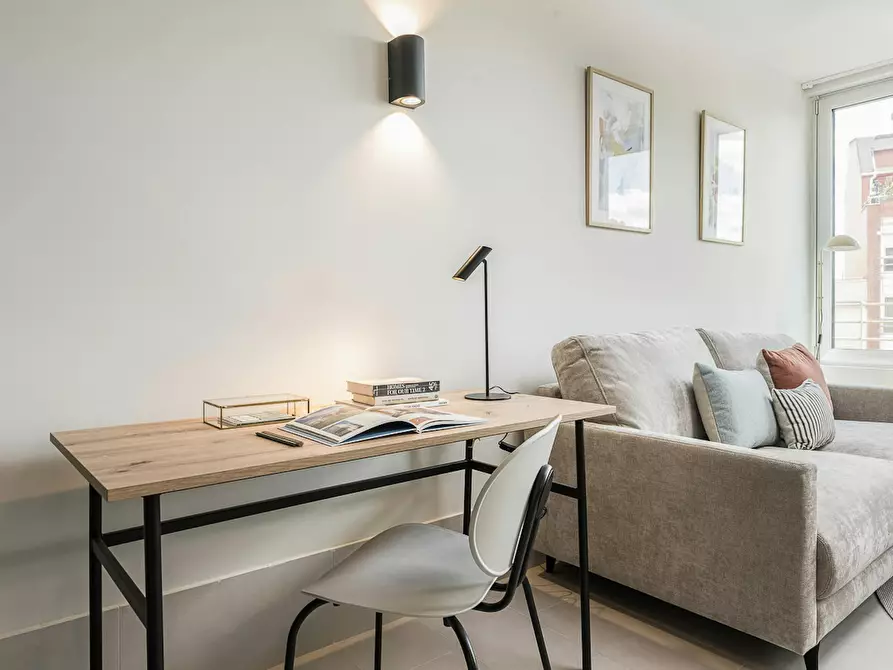 Immagine 5 di Appartamento in affitto  in Travesía María Zayas a Madrid