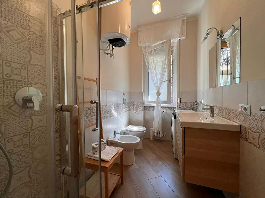 Immagine 5 di Appartamento in affitto  in Via Guido Guinizelli a Milano