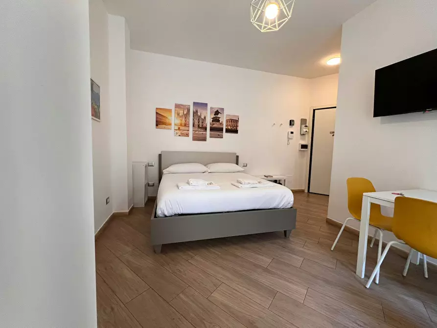 Immagine 1 di Appartamento in affitto  in Via Guido Guinizelli a Milano