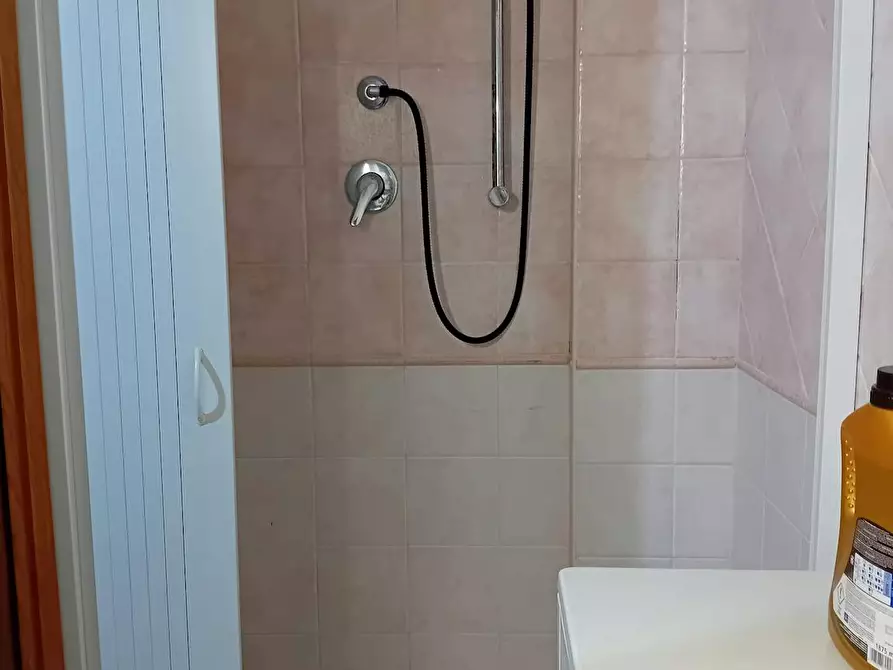 Immagine 5 di Appartamento in affitto  in Via Camocelli a Roma