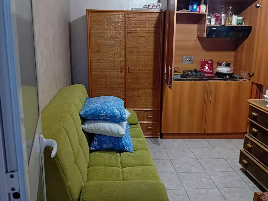 Immagine 2 di Appartamento in affitto  in Via Camocelli a Roma