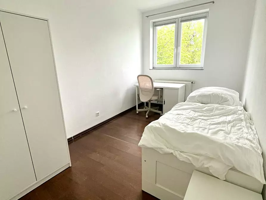 Immagine 2 di Camera in affitto  in Segeberger Weg a Düsseldorf