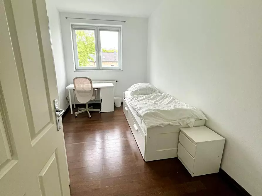 Immagine 1 di Camera in affitto  in Segeberger Weg a Düsseldorf