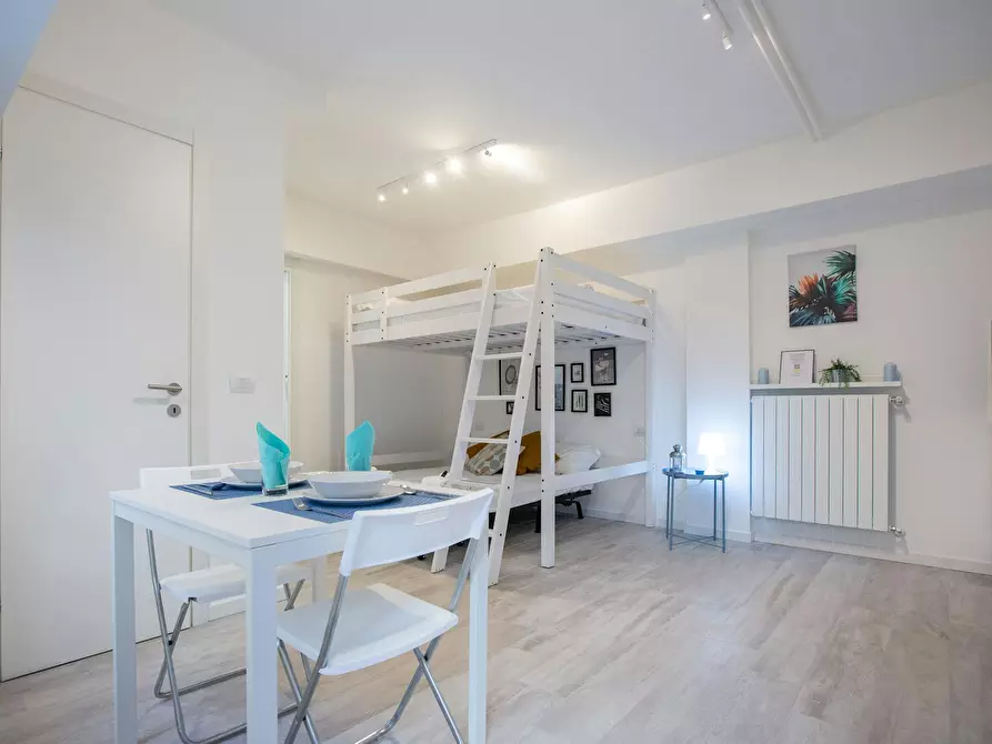 Immagine 5 di Appartamento in affitto  in Via Padova a Milano