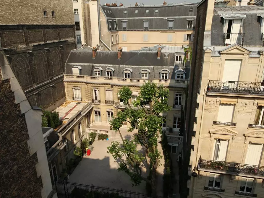 Immagine 3 di Appartamento in affitto  in Rue de la Faisanderie a Paris 16