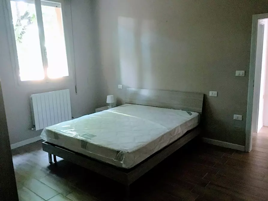 Immagine 1 di Camera in affitto  in Via Rimesse a Bologna