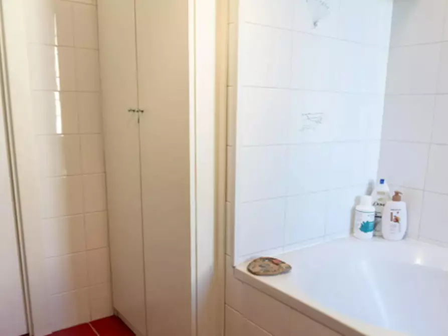 Immagine 9 di Camera in affitto  in Via Francesco Pallavicini a Roma